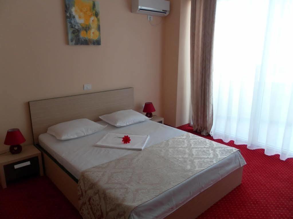 Hotel Romantic Mamaia Exterior foto